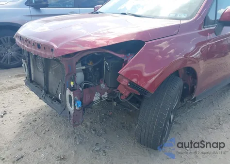 2018 Subaru Forester 2.5I Premium z USA, uszkodzony, nr VIN JF2SJAGC7JH607979